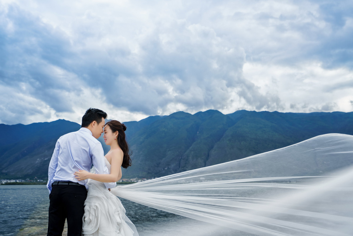 云南旅拍婚纱照